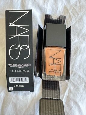 NARS Foundation - Medium-Deep 3.6 Belem (Black Box)